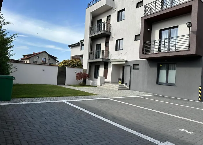 Close Luxury Glam Apartments Brașov