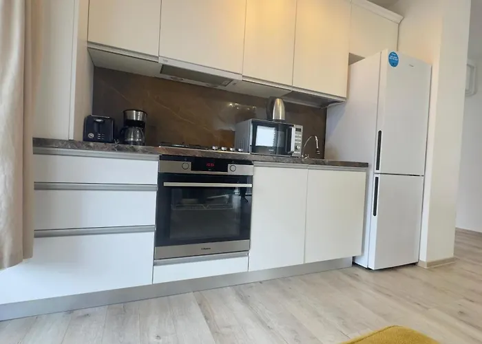 Coresi Mall Large 2 Camere, Sleeps 6 Brașov