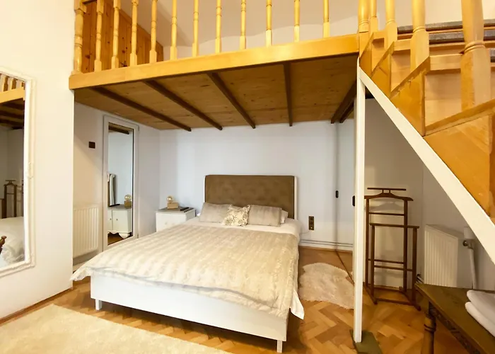 Piața Sfatului Brassai Apartments Brașov