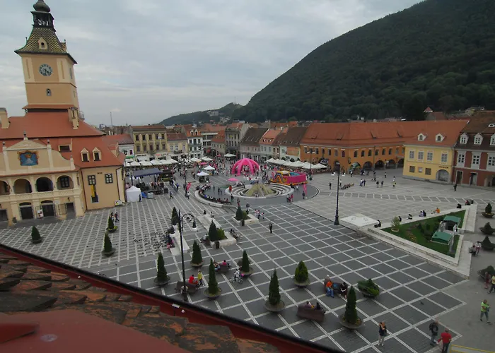 Main Square Apartments & More Brașov