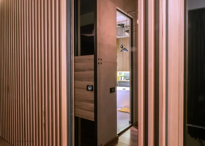 Seasons Raw Nest-Adults Only Apartment Brașov