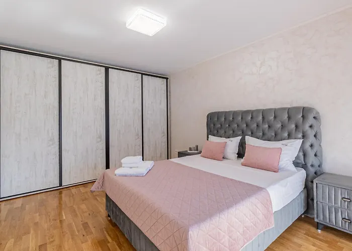 Cozy Premium Suites - Coresi Mall Brașov