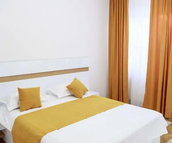 Strada Mureșenilor - Savas Apartament Brașov